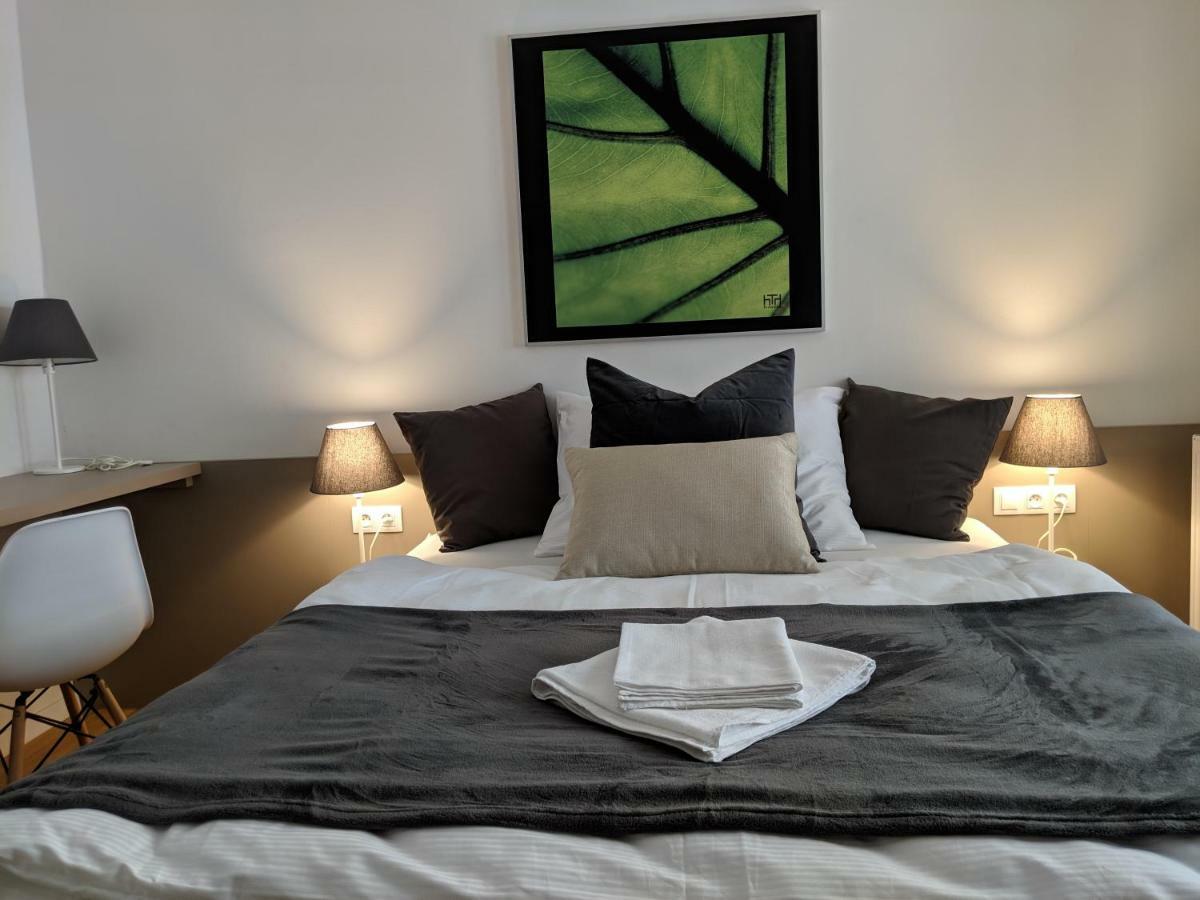Hradec Králové Ap 1 - Apartments 4U Brezinova "Overnight Simply" מראה חיצוני תמונה